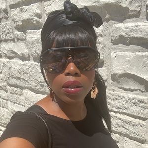 Meet your Posher, Lili